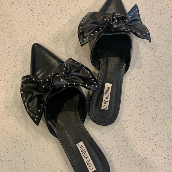 Black studded bow  leather slip ons - Picture 4 of 4